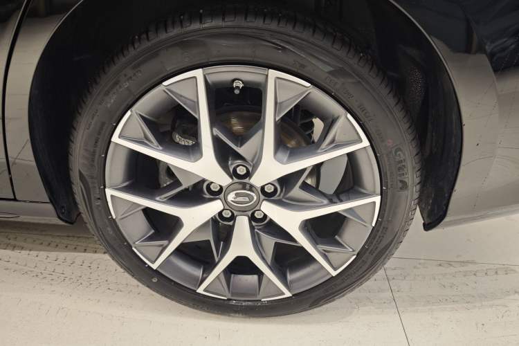 Used GAC Trumpchi EMPOW 2023 Shadow Leopard H Smart Hybrid Edition Exterior 7