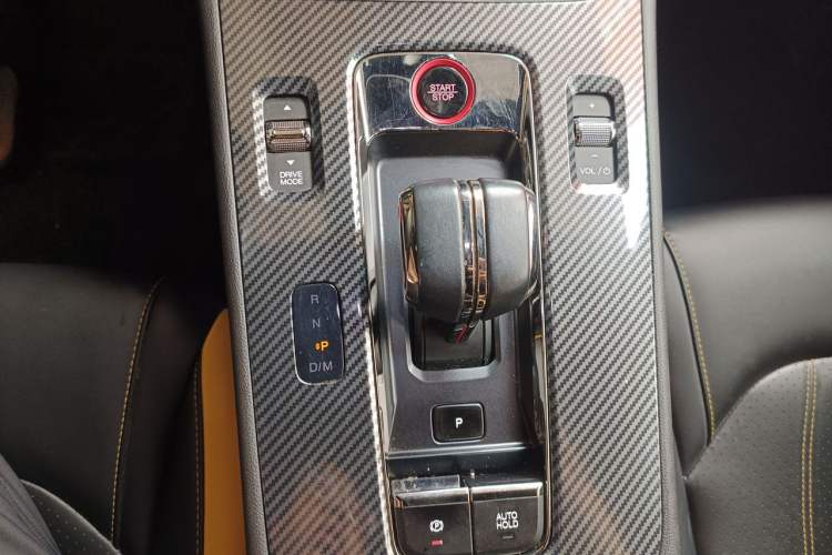 Used GAC Trumpchi EMPOW 2023 270T DCT J16 Version Gear Lever