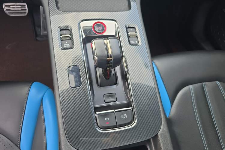 Used GAC Trumpchi EMPOW 2023 270T DCT J15 Version Gear Lever