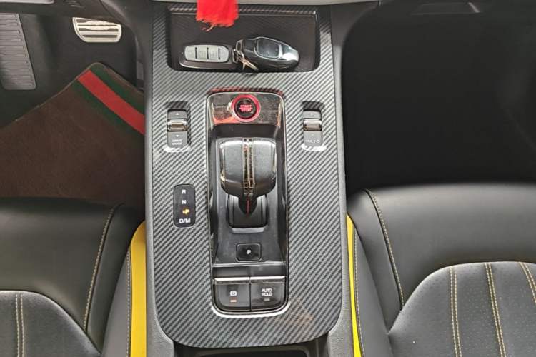 Used GAC Trumpchi EMPOW 2023 270T DCT J15 Version Gear Lever