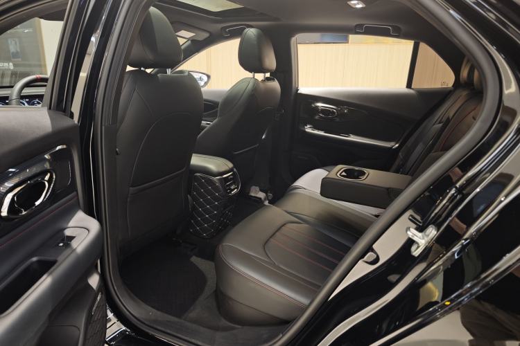 Used GAC Trumpchi EMPOW 2023 Shadow Leopard H Smart Hybrid Edition Interior 3