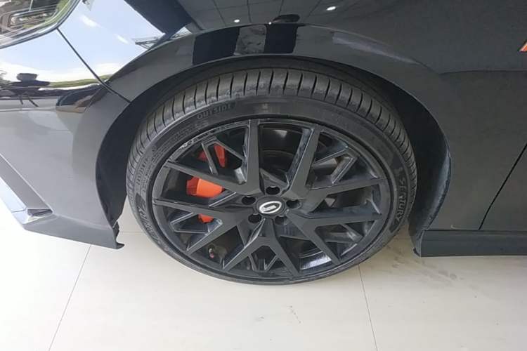 Used GAC Trumpchi EMPOW 2023 400T Automatic R MAX Left Front Wheel Hub