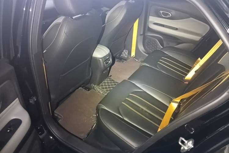 Used GAC Trumpchi EMPOW 2023 270T DCT J11 Version Left Rear Seat