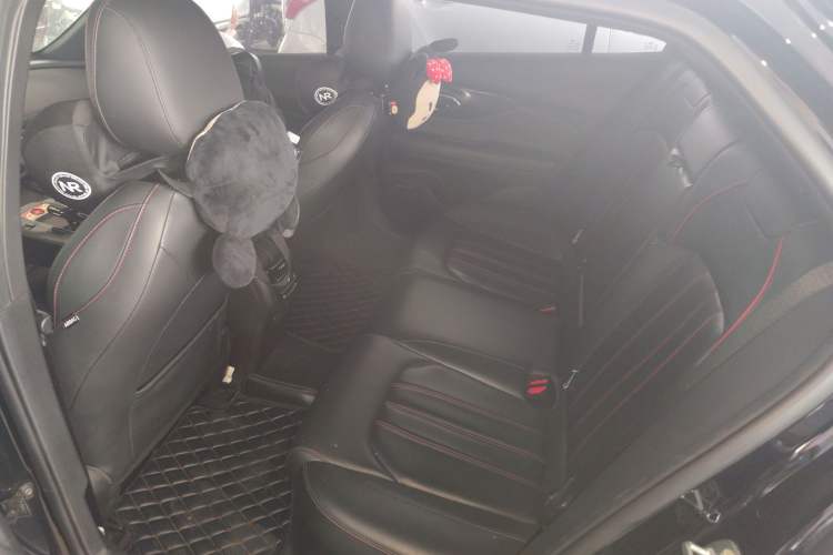 Used GAC Trumpchi EMPOW 2023 270T DCT J16 Version Left Rear Seat