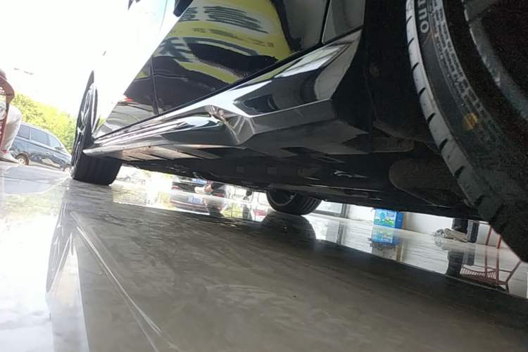 Used GAC Trumpchi EMPOW 2023 400T Automatic R MAX Left Side Sill