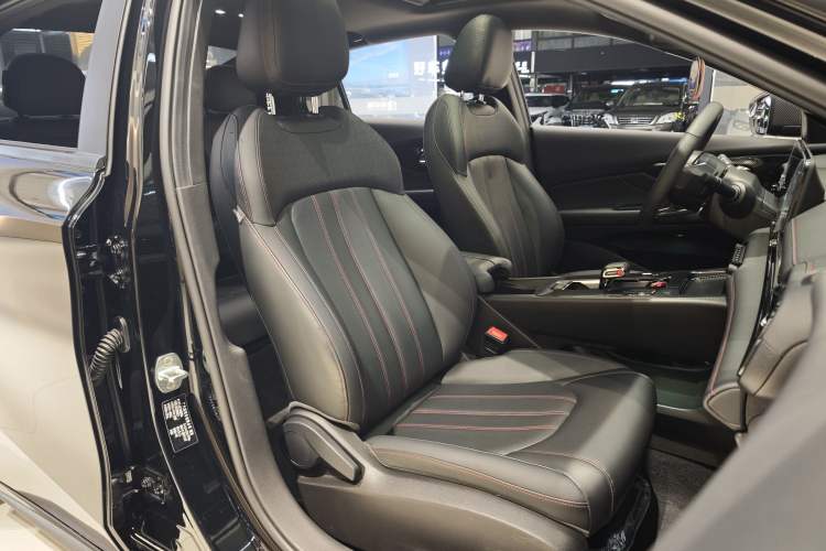 Used GAC Trumpchi EMPOW 2023 Shadow Leopard H Smart Hybrid Edition Right Front Seat