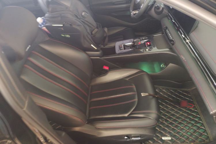 Used GAC Trumpchi EMPOW 2023 270T DCT J16 Version Right Front Seat