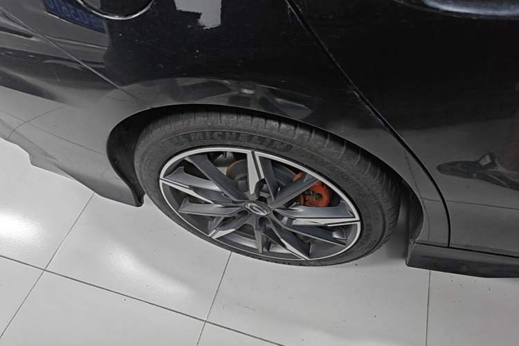 Used GAC Trumpchi EMPOW 2023 400T Automatic R PRO Right Rear Wheel Hub
