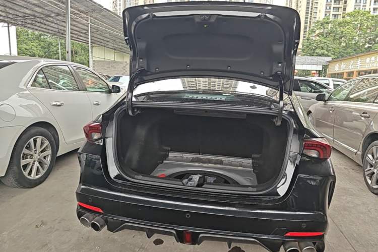 Used GAC Trumpchi EMPOW 2023 270T DCT J15 Version Trunk