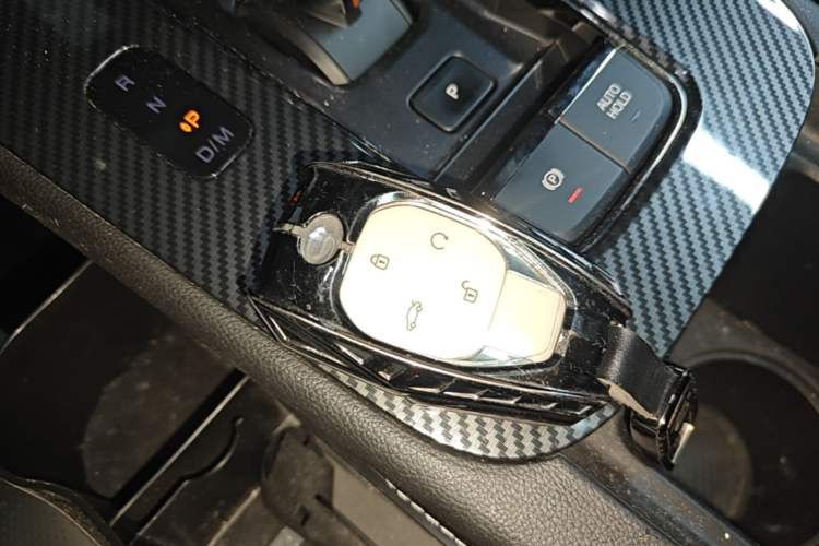 Used GAC Trumpchi EMPOW 2023 400T Automatic R PRO Vehicle Key
