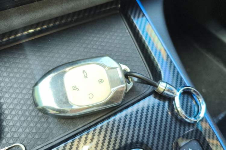 Used GAC Trumpchi EMPOW 2023 400T Automatic R PRO Vehicle Key