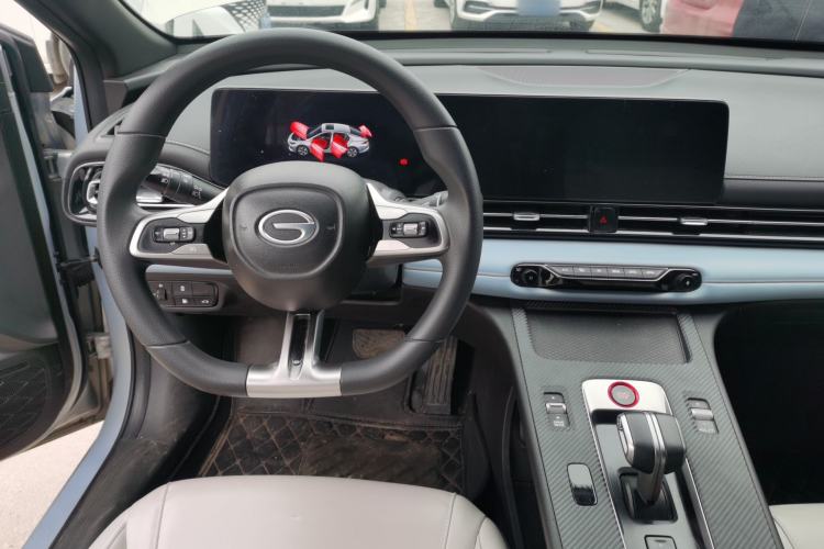 Used GAC Trumpchi EMPOW 2023 Shadow Leopard H High-Energy Hybrid Edition Center Console