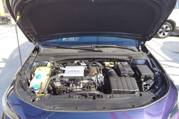Used GAC Trumpchi EMPOW 2023 270T DCT J16 Version Engine Bay