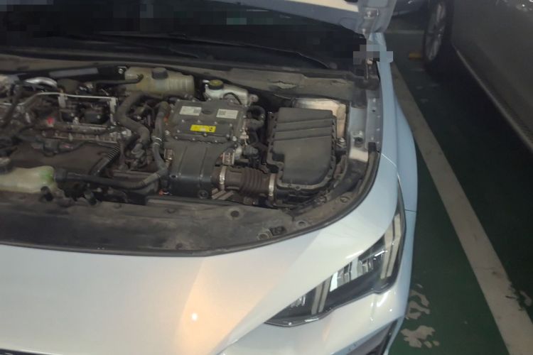 Used GAC Trumpchi EMPOW 2023 Shadow Leopard H Smart Hybrid Edition Engine Bay Left