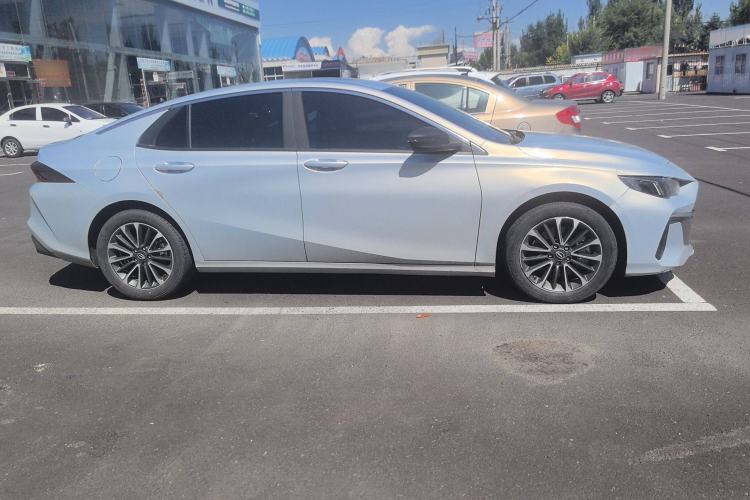 Used GAC Trumpchi EMPOW 2023 Shadow Leopard H High-Energy Hybrid Edition Exterior 2
