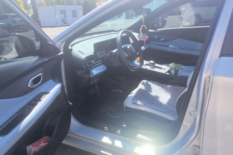 Used GAC Trumpchi EMPOW 2023 Shadow Leopard H High-Energy Hybrid Edition Interior 2