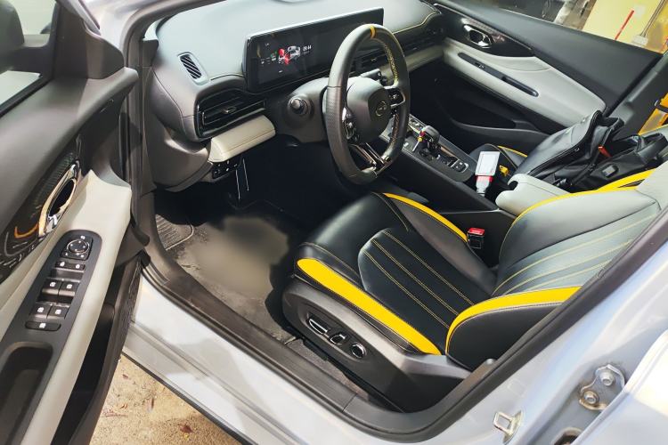 Used GAC Trumpchi EMPOW 2023 Shadow Leopard H Smart Hybrid Edition Interior 3