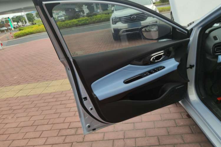 Used GAC Trumpchi EMPOW 2023 Shadow Leopard H Smart Hybrid Edition Interior 7