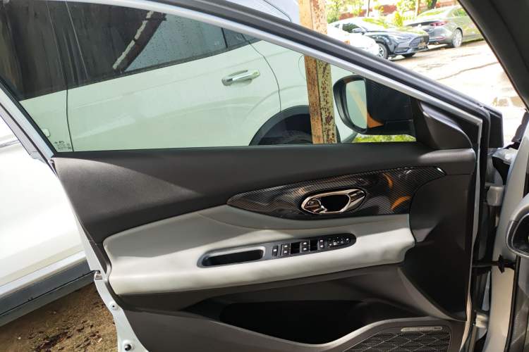 Used GAC Trumpchi EMPOW 2023 Shadow Leopard H Smart Hybrid Edition Interior 7