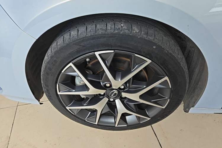 Used GAC Trumpchi EMPOW 2023 Shadow Leopard H Smart Hybrid Edition Left Front Wheel Hub