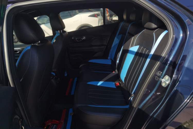 Used GAC Trumpchi EMPOW 2023 270T DCT J16 Version Left Rear Seat