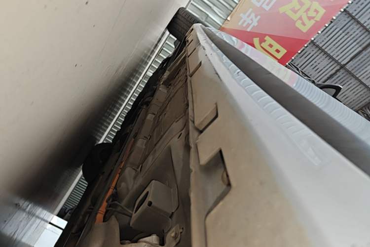 Used GAC Trumpchi EMPOW 2023 Shadow Leopard H Smart Hybrid Edition Left Side Sill