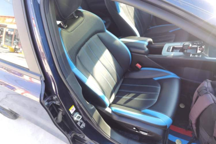 Used GAC Trumpchi EMPOW 2023 270T DCT J16 Version Right Front Seat