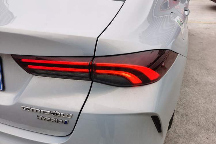 Used GAC Trumpchi EMPOW 2023 Shadow Leopard H High-Energy Hybrid Edition Right Rear Taillight