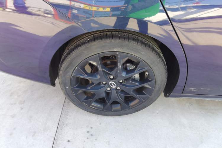 Used GAC Trumpchi EMPOW 2023 270T DCT J16 Version Right Rear Wheel Hub