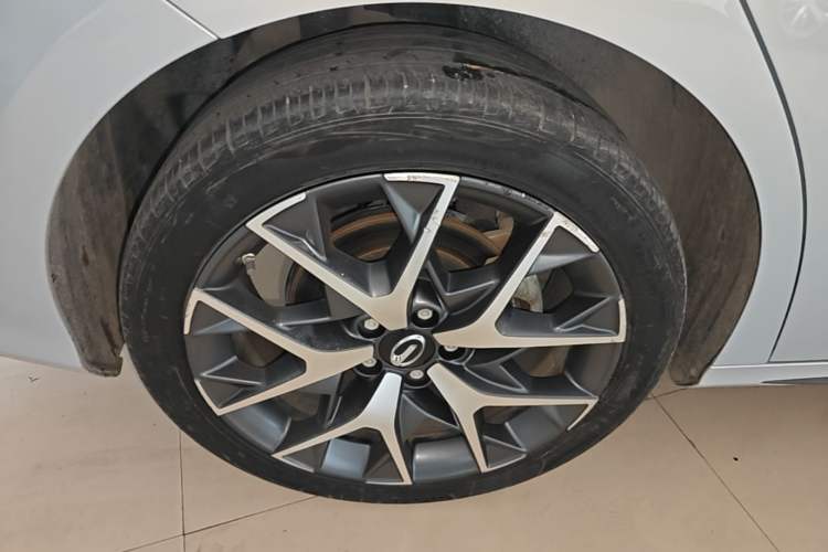 Used GAC Trumpchi EMPOW 2023 Shadow Leopard H Smart Hybrid Edition Right Rear Wheel Hub