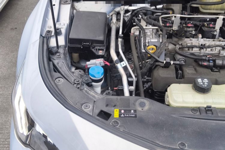 Used GAC Trumpchi EMPOW 2023 Shadow Leopard H Smart Hybrid Edition Engine Bay Right