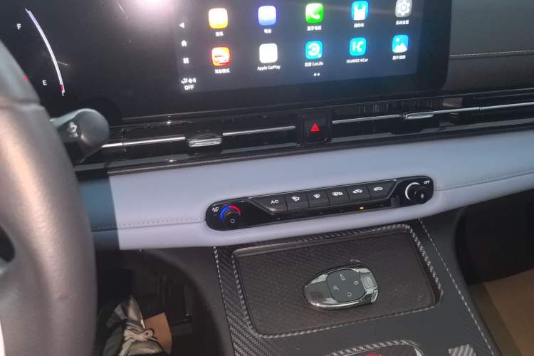Used GAC Trumpchi EMPOW 2023 Shadow Leopard H High-Energy Hybrid Edition Audio And AC Panel