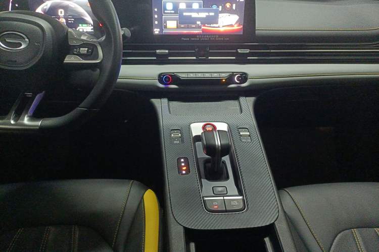Used GAC Trumpchi EMPOW 2023 Shadow Leopard H High-Energy Hybrid Edition Audio And AC Panel
