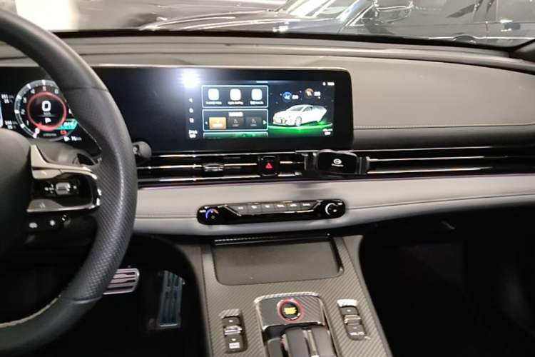 Used GAC Trumpchi EMPOW 2023 270T DCT J15 Version Audio And AC Panel