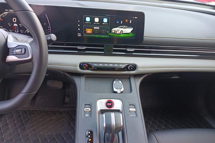 Used GAC Trumpchi EMPOW 2023 Shadow Leopard H High-Energy Hybrid Edition Audio And AC Panel