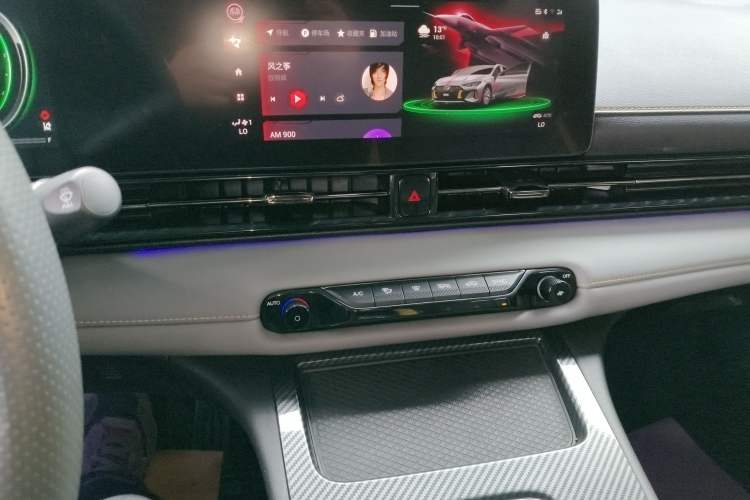 Used GAC Trumpchi EMPOW 2023 Shadow Leopard H Smart Hybrid Edition Audio And AC Panel