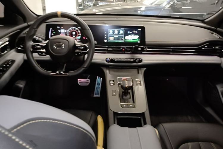 Used GAC Trumpchi EMPOW 2023 270T DCT J15 Version Center Console