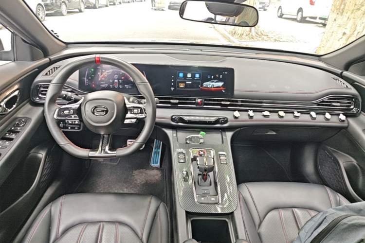 Used GAC Trumpchi EMPOW 2023 270T DCT J15 Version Center Console