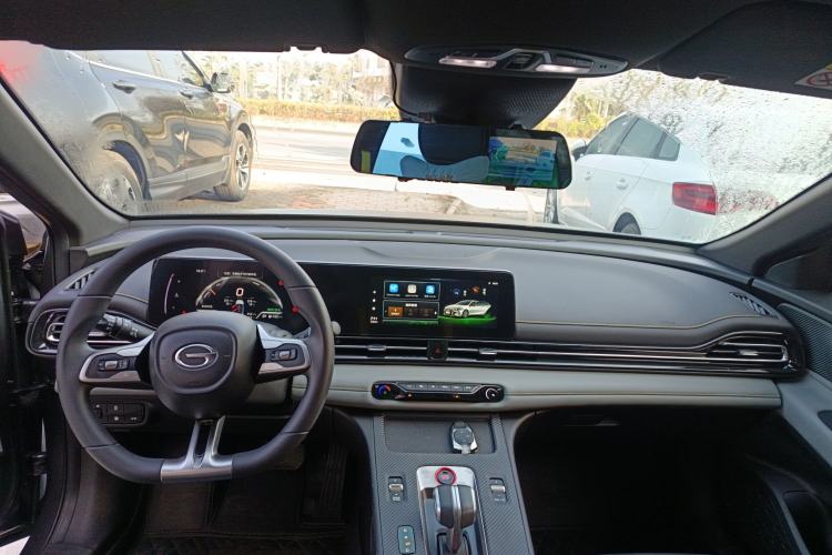 Used GAC Trumpchi EMPOW 2023 Shadow Leopard H High-Energy Hybrid Edition Center Console