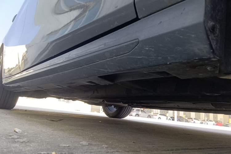 Used GAC Trumpchi EMPOW 2023 270T DCT J16 Version Chassis Front Right