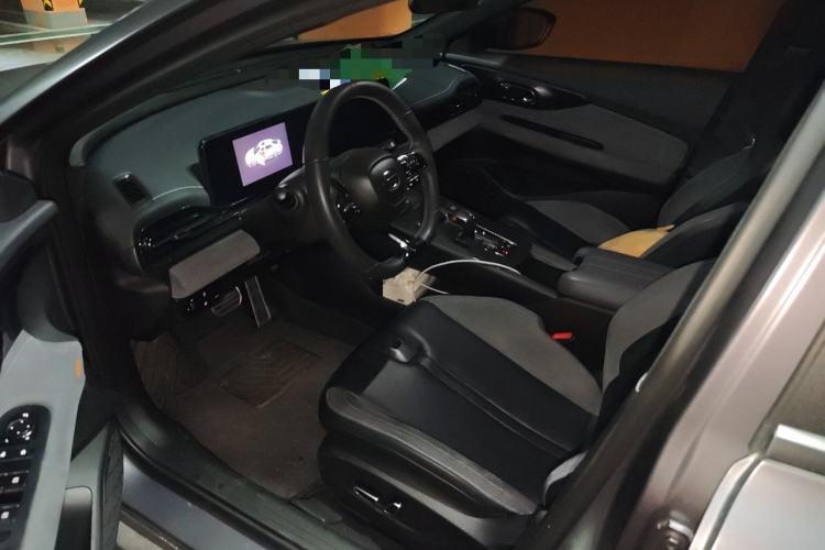 Used GAC Trumpchi EMPOW 2023 400T Automatic R PRO Driver Seat