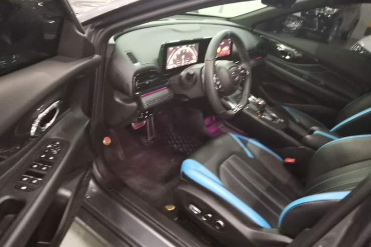 Used GAC Trumpchi EMPOW 2023 270T DCT J16 Version Driver Seat
