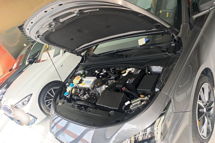 Used GAC Trumpchi EMPOW 2023 270T DCT J15 Version Engine Bay