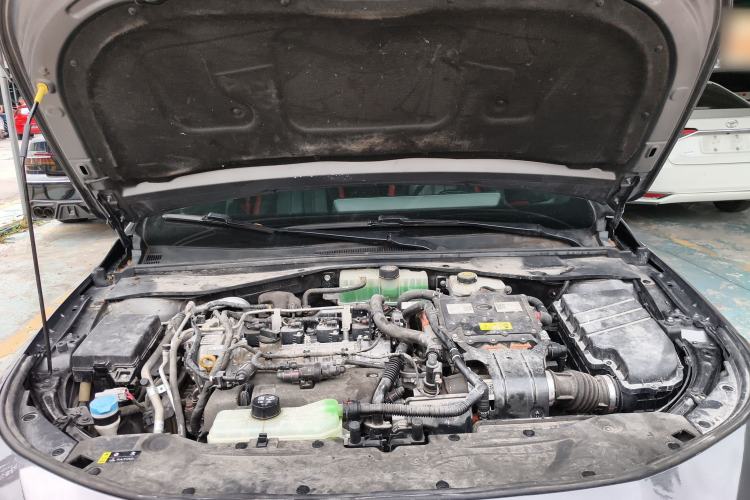 Used GAC Trumpchi EMPOW 2023 Shadow Leopard H Smart Hybrid Edition Engine Bay