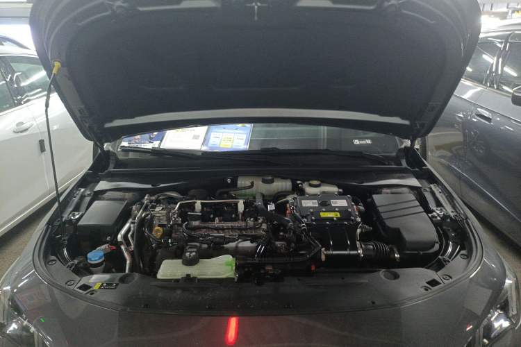 Used GAC Trumpchi EMPOW 2023 Shadow Leopard H High-Energy Hybrid Edition Engine Bay