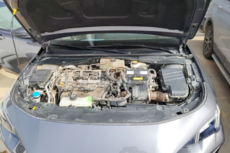 Used GAC Trumpchi EMPOW 2023 Shadow Leopard H High-Energy Hybrid Edition Engine Bay