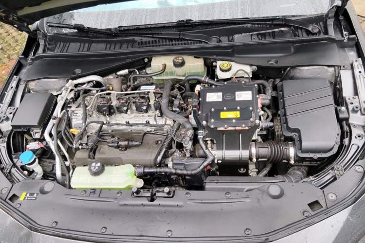 Used GAC Trumpchi EMPOW 2023 Shadow Leopard H Smart Hybrid Edition Engine Bay