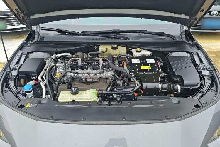 Used GAC Trumpchi EMPOW 2023 Shadow Leopard H High-Energy Hybrid Edition Engine Bay