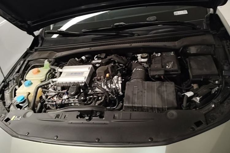 Used GAC Trumpchi EMPOW 2023 270T DCT J15 Version Engine Bay