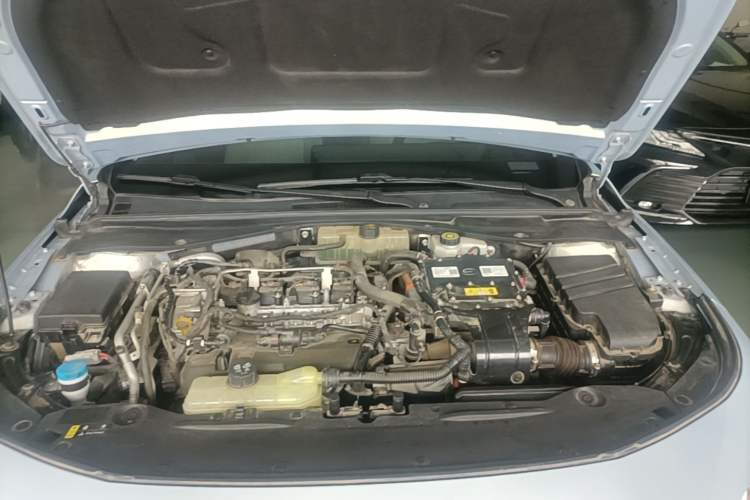 Used GAC Trumpchi EMPOW 2023 Shadow Leopard H Smart Hybrid Edition Engine Bay